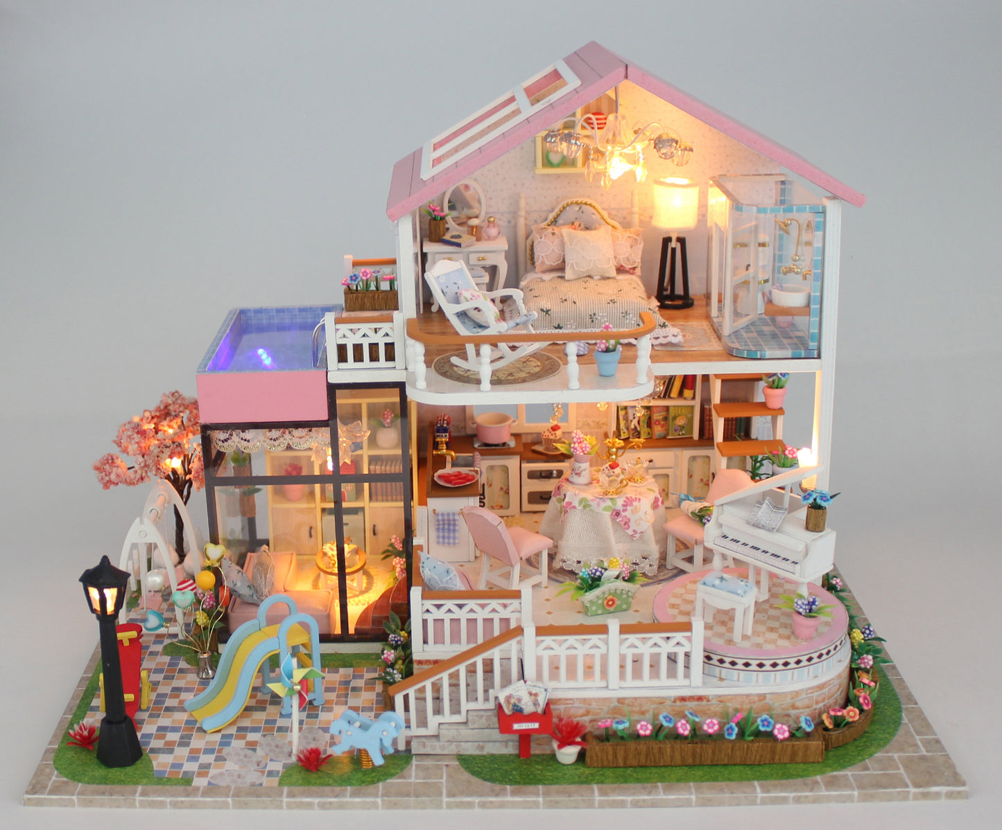 Creative Assembly Building Children's Day Toys